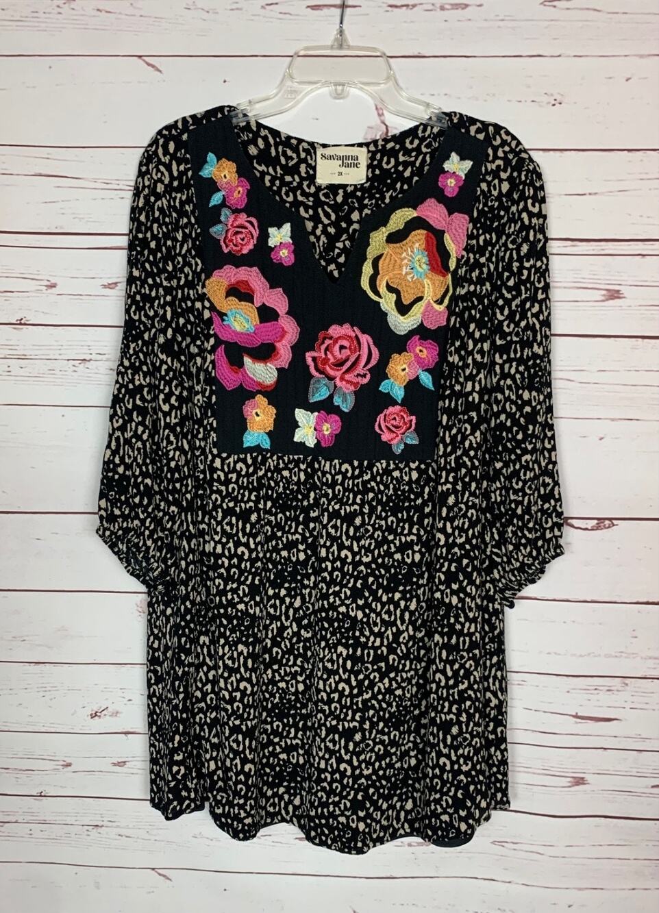 Savanna Jane Anthropologie Women's Plus 2X Black Floral Embroidered Tunic Top